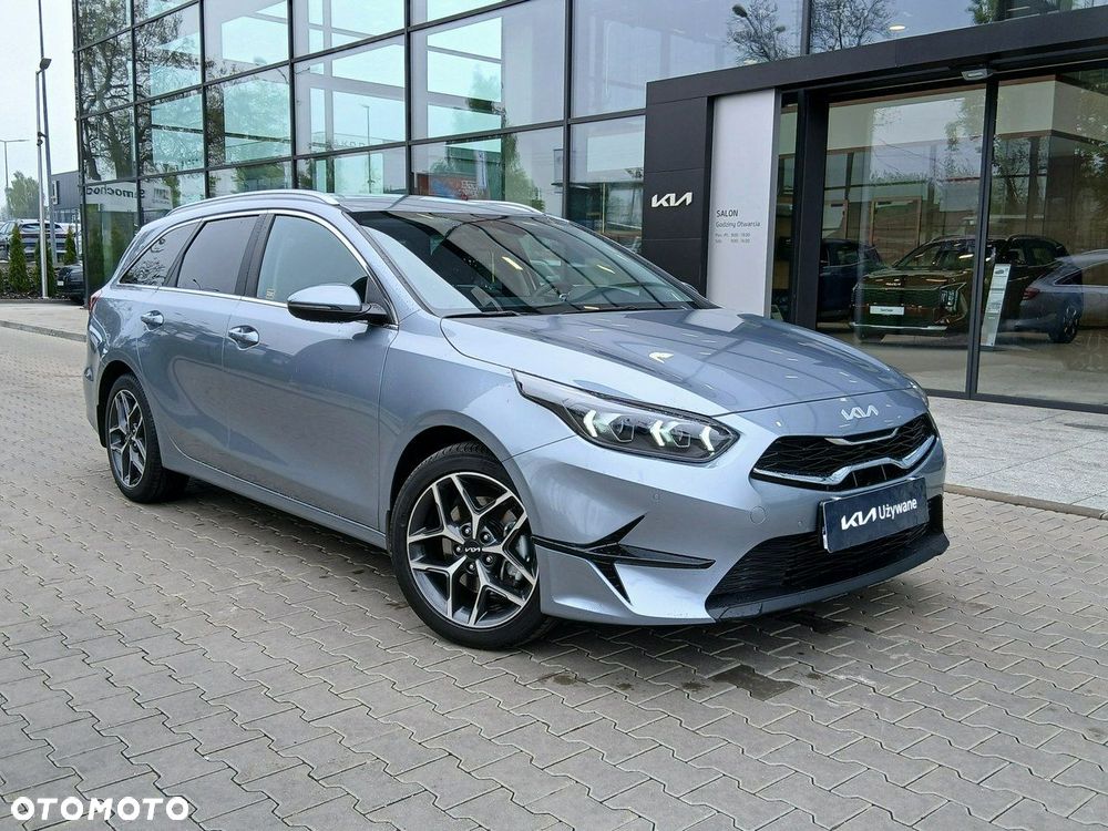 Kia Ceed - 10