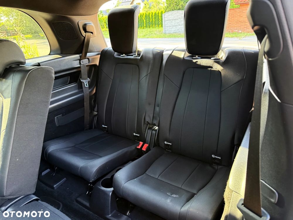 Mercedes-Benz GLB 250 4Matic 8G-DCT - 27
