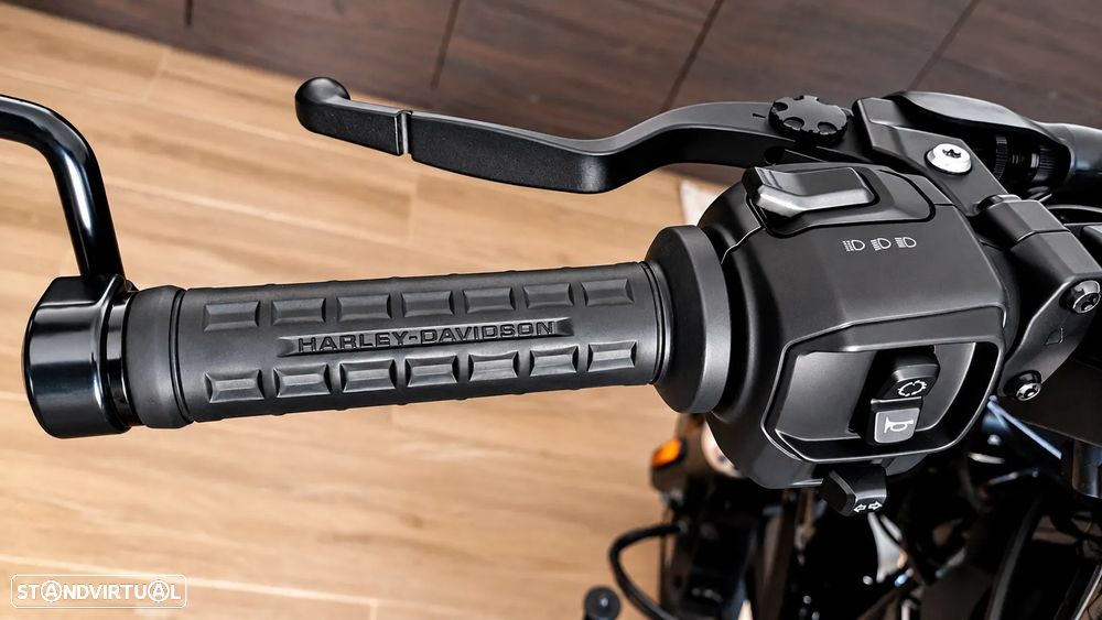 Harley-Davidson Sportster - 16