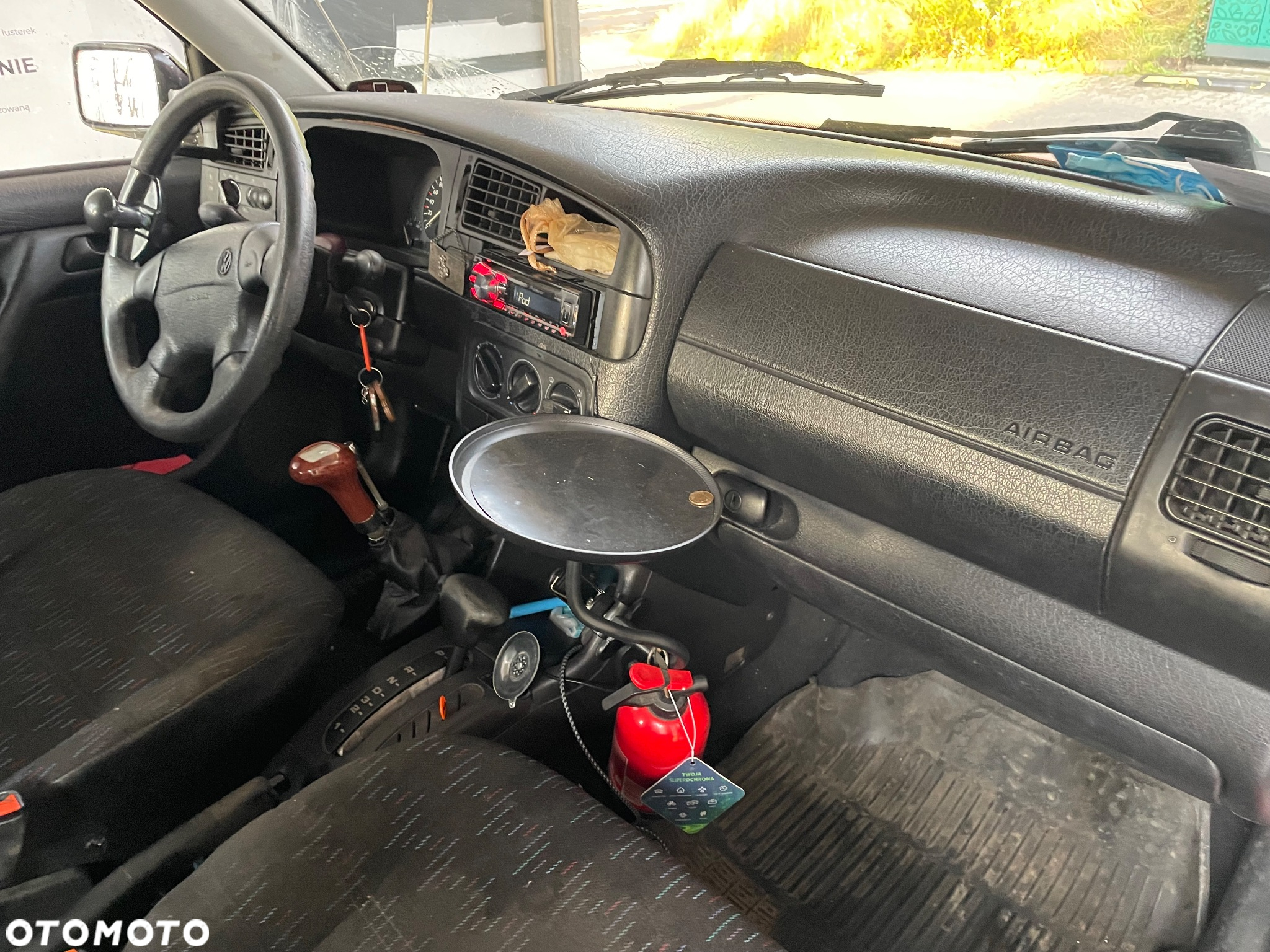 Volkswagen Golf - 6
