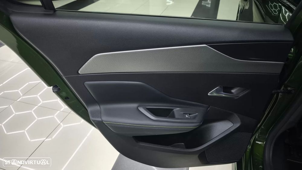 Peugeot 308 180 e-EAT8 GT - 45