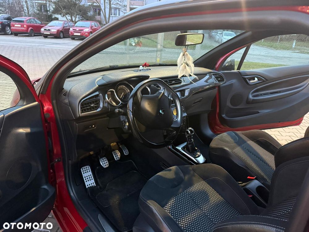 Citroën DS3 HDi 110 FAP SportChic - 12