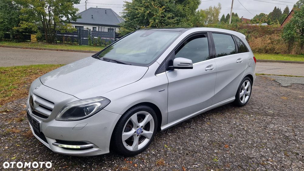 Mercedes-Benz Klasa B 200 CDI (BlueEFFICIENCY) - 1