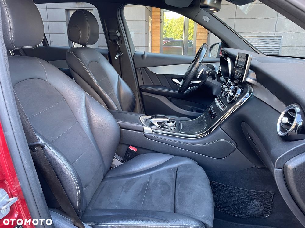 Mercedes-Benz GLC 250 4-Matic - 24