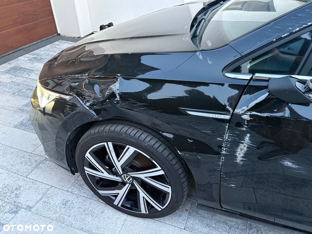 Volkswagen Golf - 30