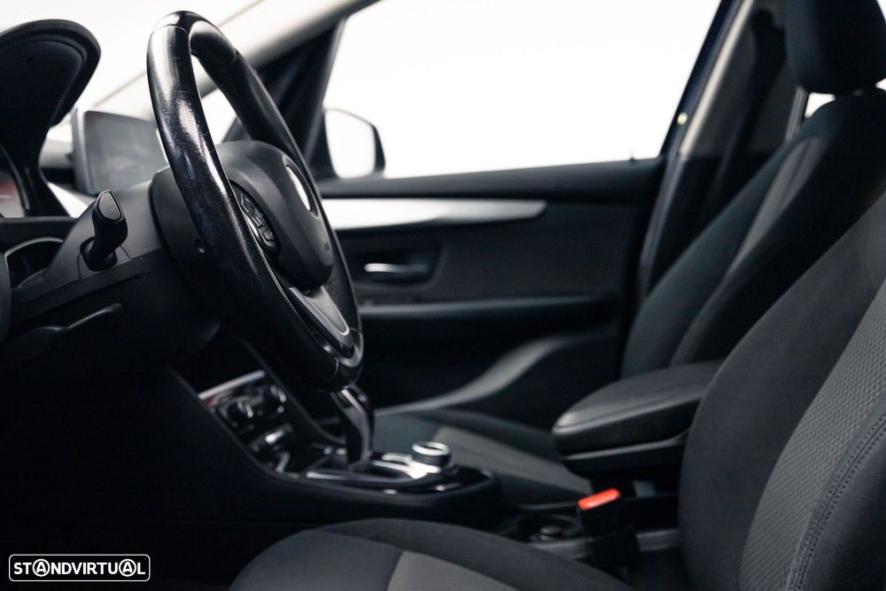BMW 218 Active Tourer i Advantage Auto - 18