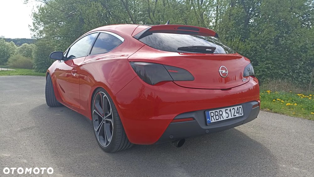 Opel Astra IV GTC 1.4 T Sport S&S - 8