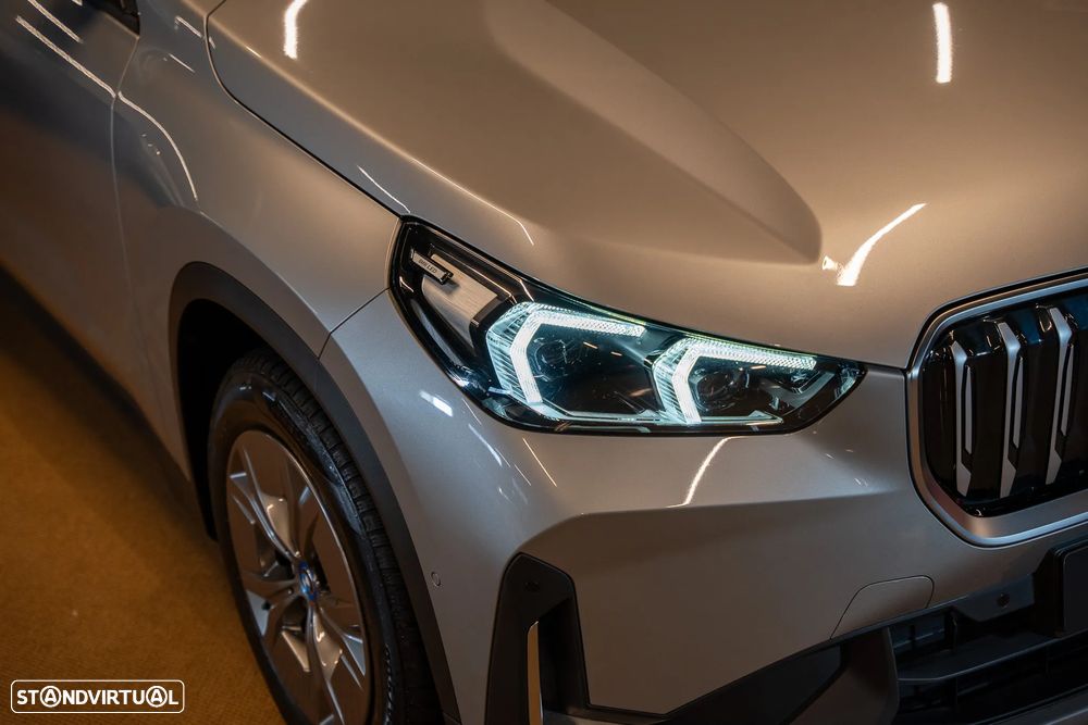 BMW iX1 xDrive30 xLine - 7