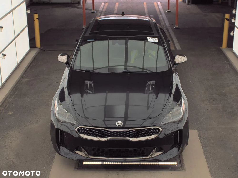 Kia Stinger 3.3 T-GDI V6 GT AWD - 2