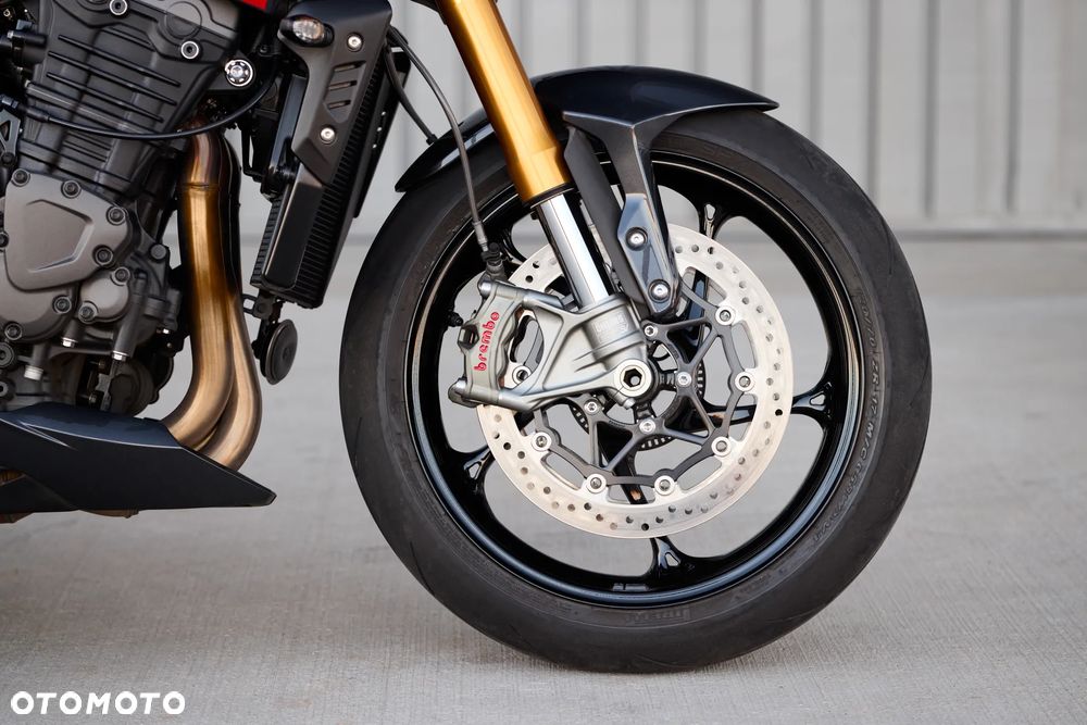 Triumph Speed Triple - 10