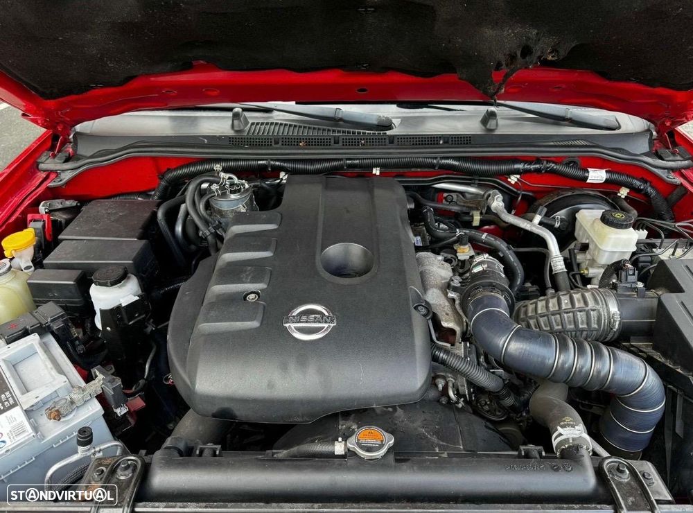 Nissan Navara 2.5 dCi KC SE 4WD - 12