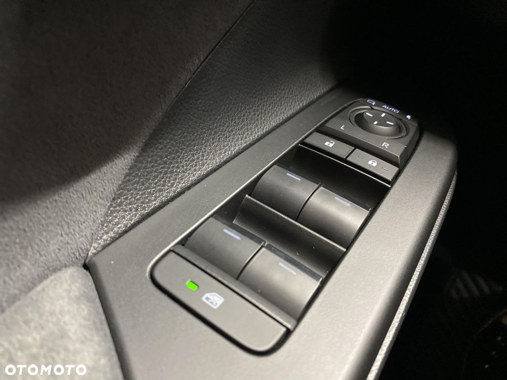 Toyota C-HR 1.8 Hybrid Executive - 22