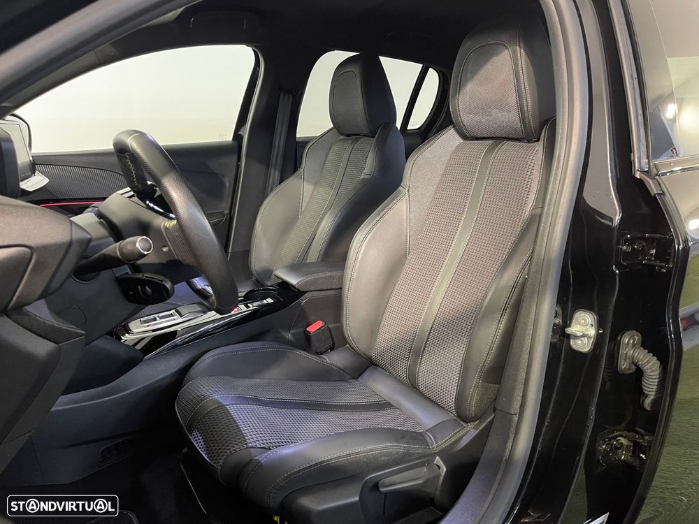 Peugeot e-208 50 kWh GT - 12