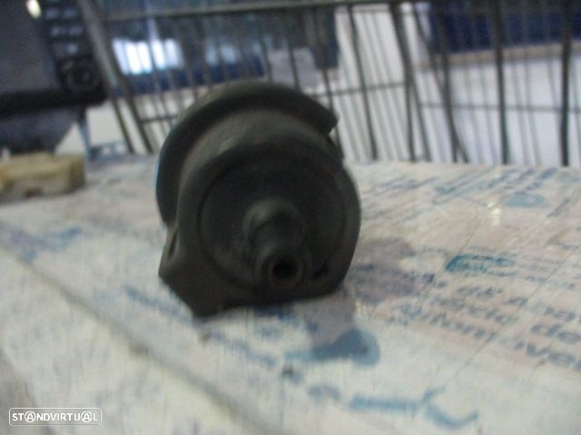Valvula De Vacuo 077133459 AUDI A8 2003 - 3