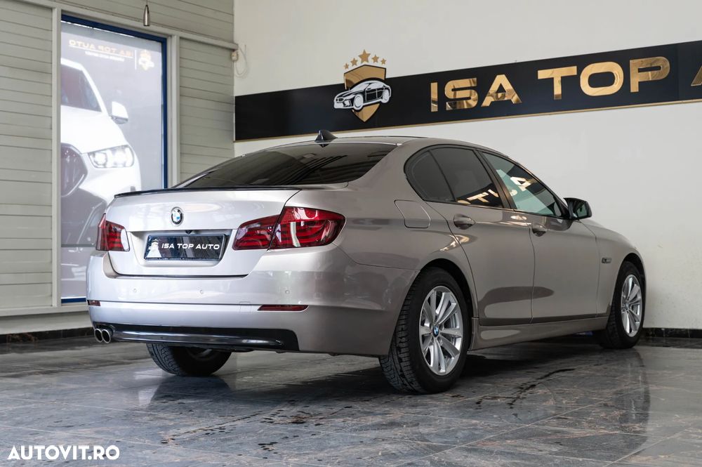 BMW Seria 5 525d Aut. - 4