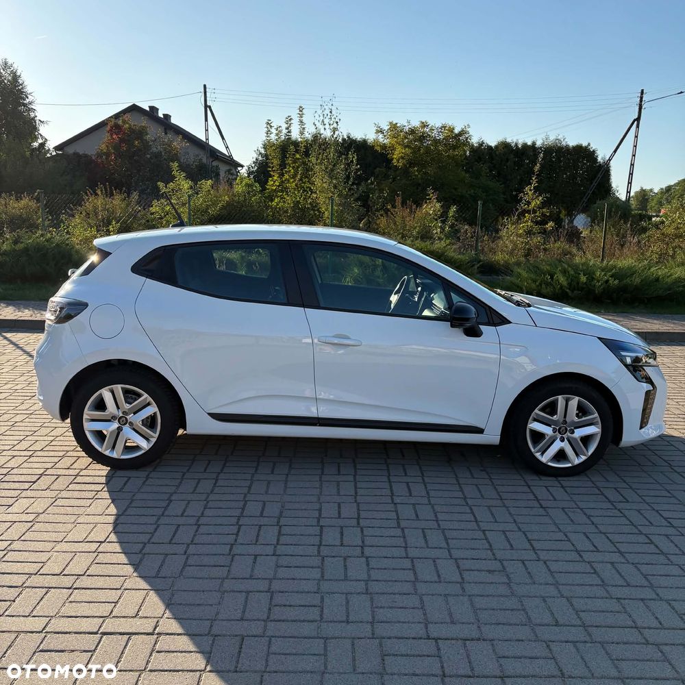 Renault Clio - 8