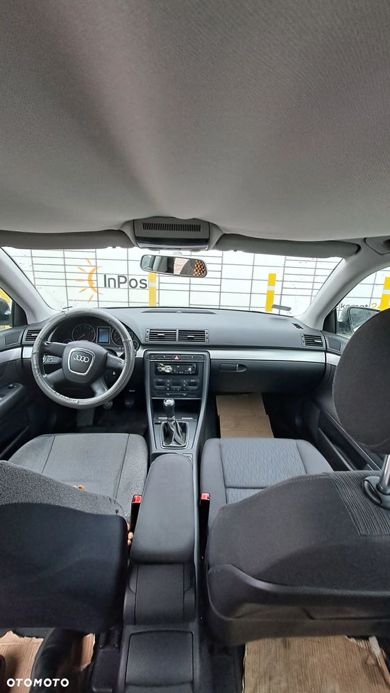 Audi A4 Limousine - 5