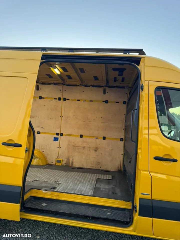 Mercedes-Benz Sprinter - 14