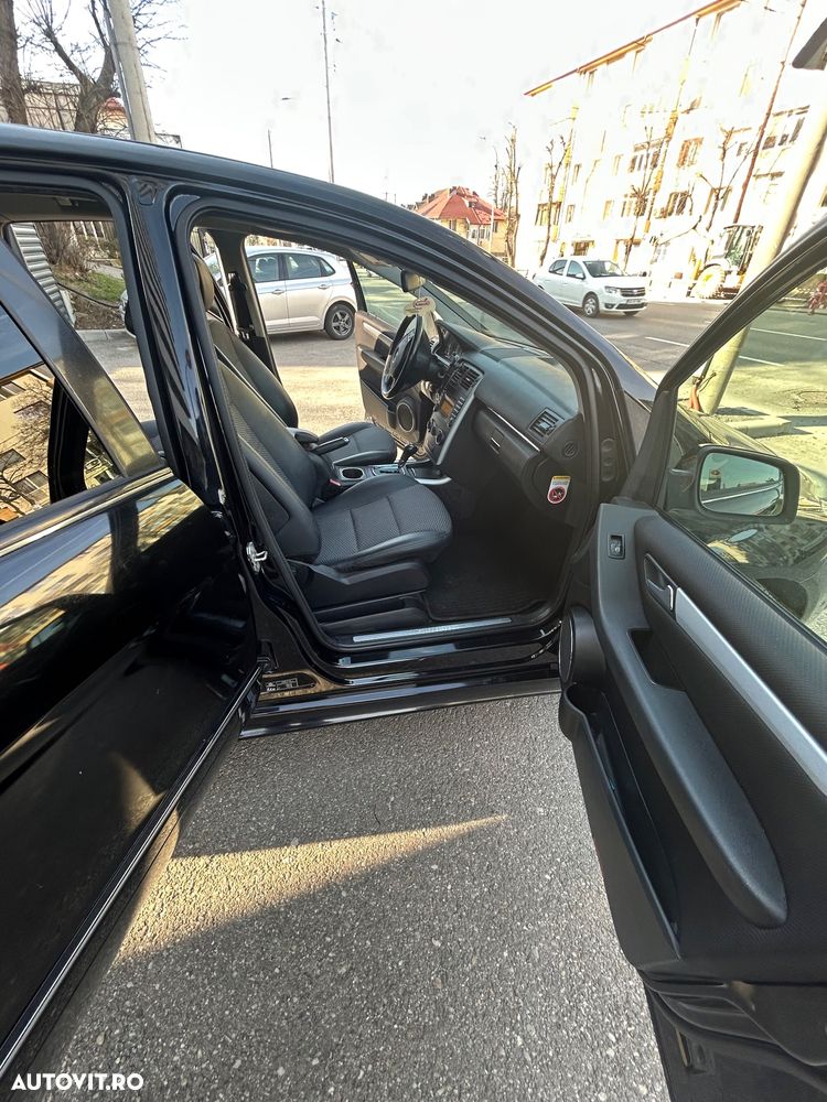 Mercedes-Benz B 200 - 11