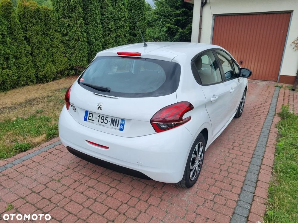 Peugeot 208 PureTech 68 Like - 8