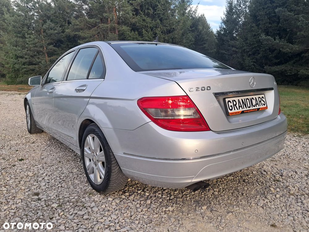 Mercedes-Benz Klasa C 200 CDI DPF Automatik BlueEFFICIENCY Avantgarde - 4