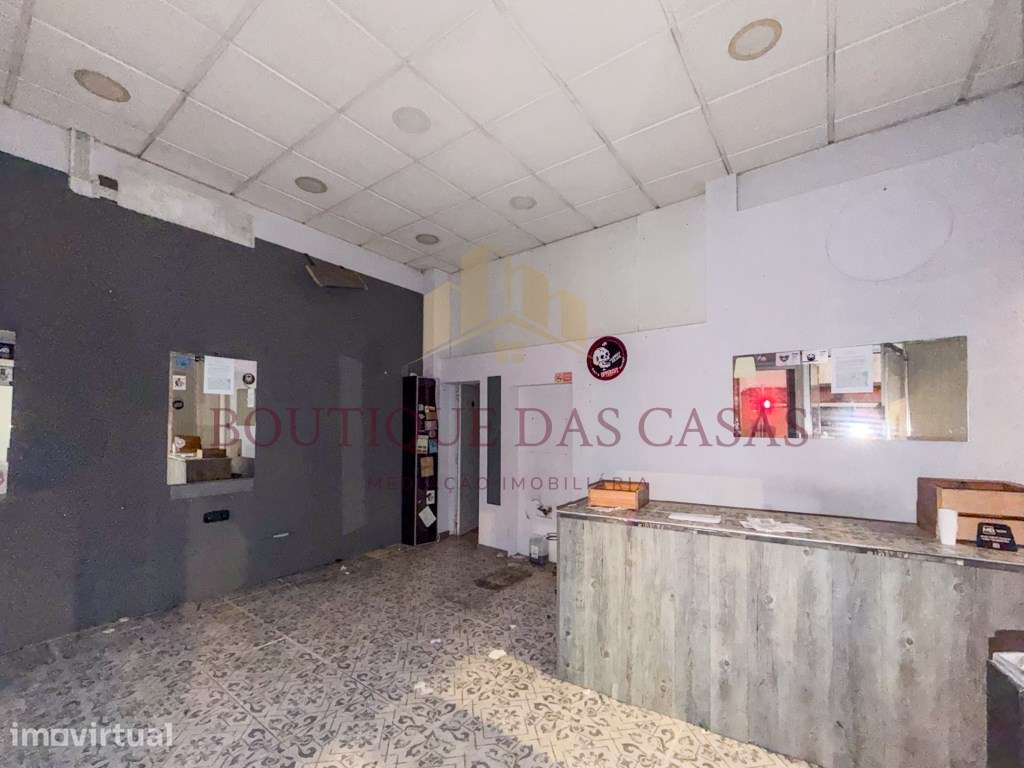 Prédio no Centro do Porto - Grande imagem: 3/13