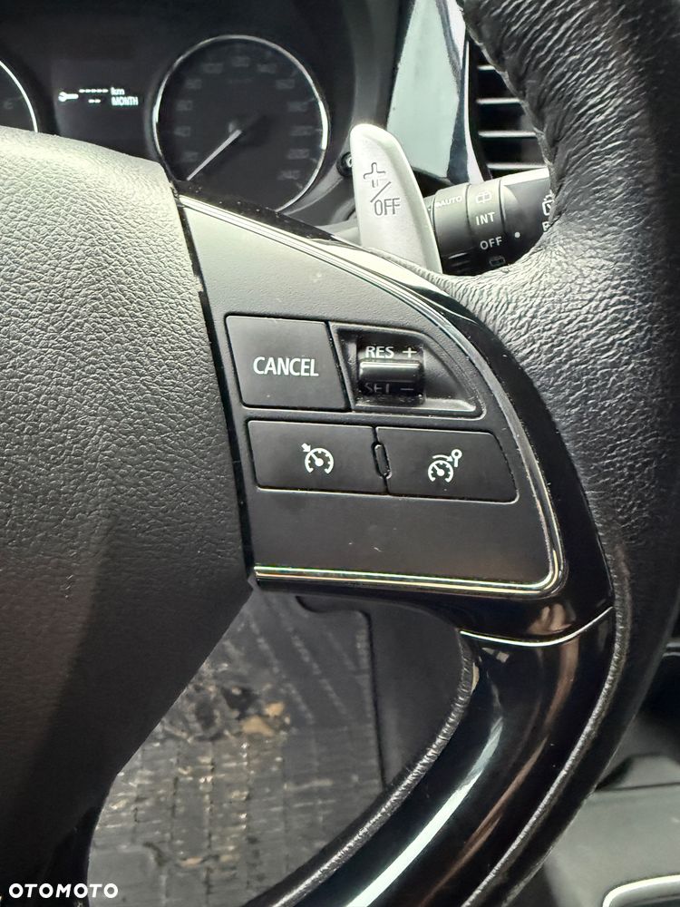 Mitsubishi Outlander 2.0 4WD CVT Plus - 18