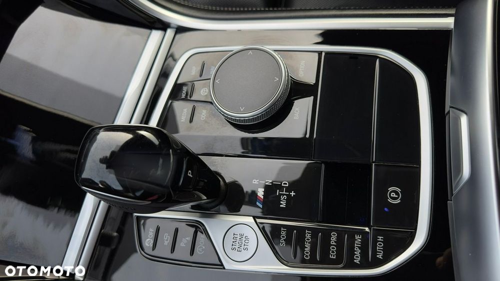 BMW Seria 8 M850i xDrive - 37
