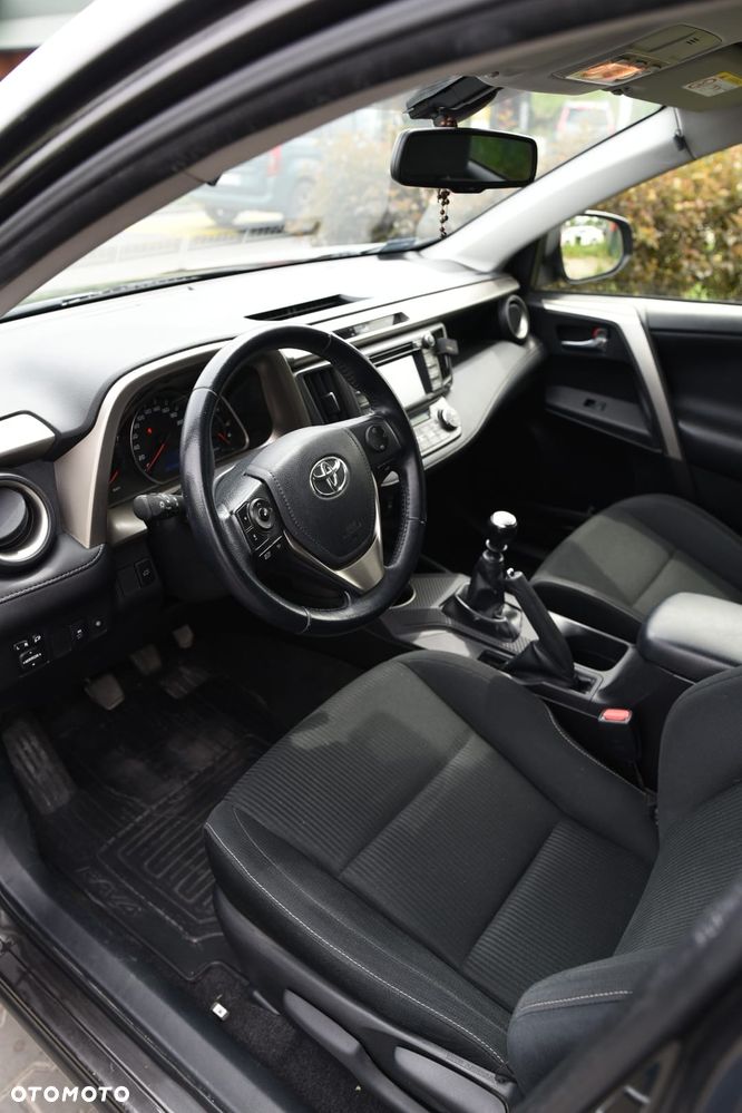 Toyota RAV4 2.0 D-4D Prestige - 23