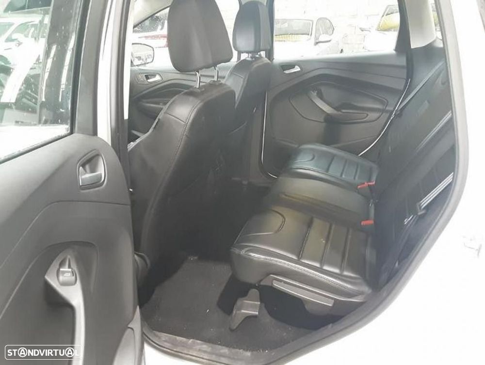 Ford Kuga - 5