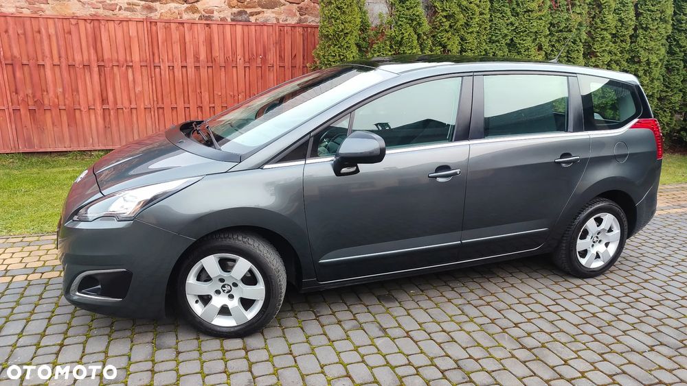 Peugeot 5008 HDI FAP 115 Allure - 6