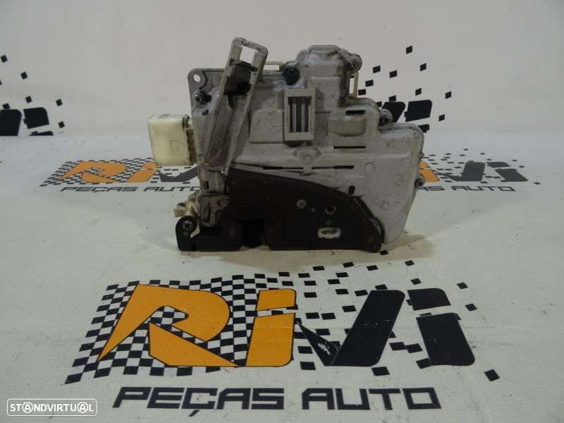 Fecho Da Porta Frente Direita Volkswagen Passat (3C2)  3C2837016a / 3C - 1