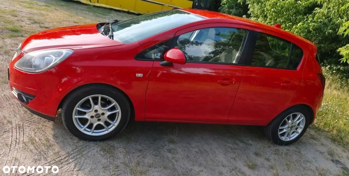 Opel Corsa 1.4 16V Cosmo - 13
