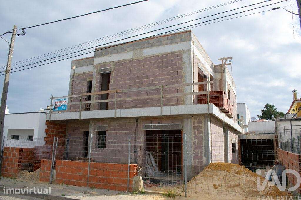 Casa T4 em Amora de 149,00 m2 - Grande imagem: 3/13