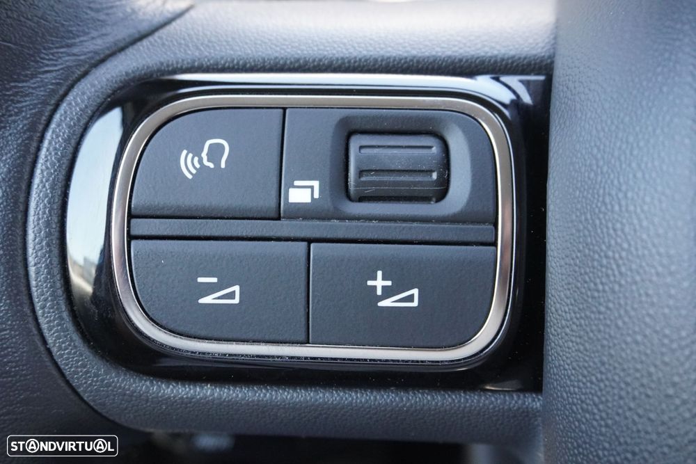 Citroën C3 1.2 PureTech Shine - 19