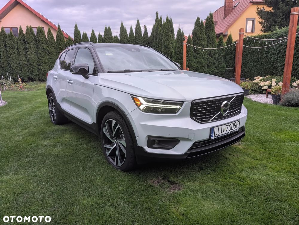 Volvo XC 40 T5 AWD Geartronic R-Design - 1
