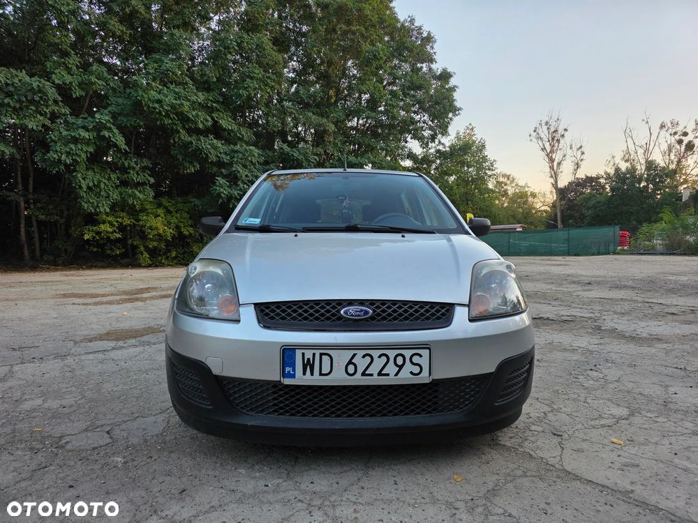 Ford Fiesta 2006 photo 4