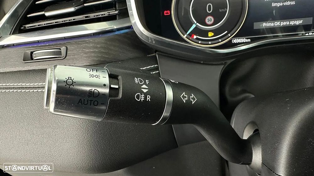 Jaguar F-Pace 2.0 P400e AWD R-Dynamic Black - 39