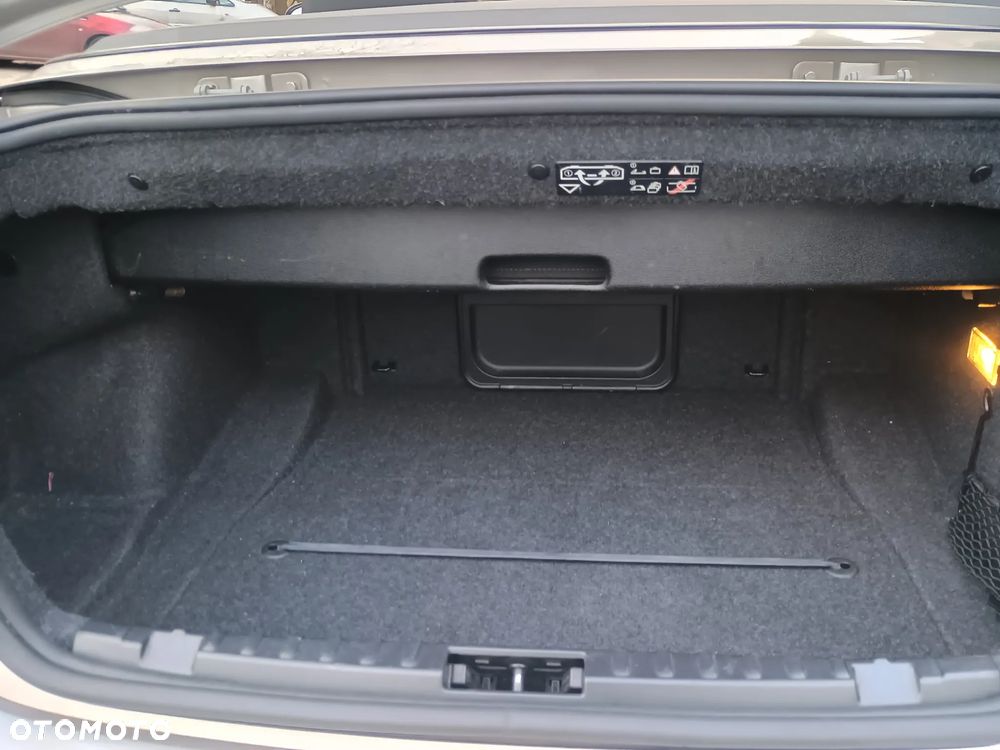 BMW Seria 1 118i - 10