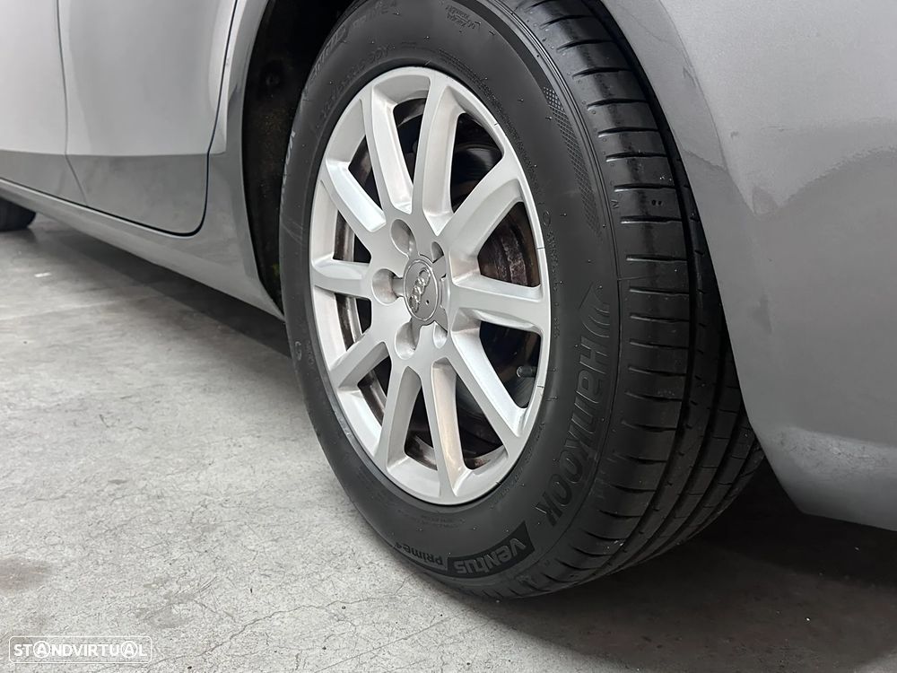 Audi A4 Avant 2.0 TDI Business Line Sport - 8