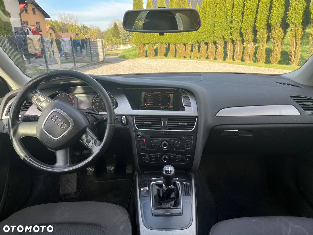 Audi A4 Avant 2.0 TDI - 23