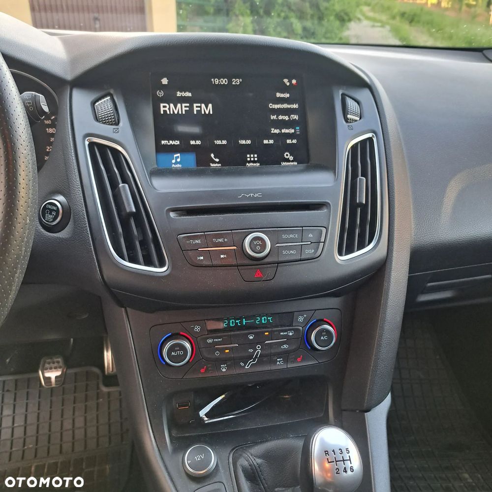 Ford Focus 1.5 EcoBoost ST-Line Black ASS - 15