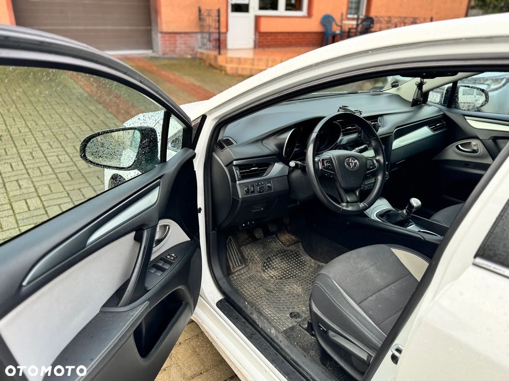 Toyota Avensis 2.0 D-4D Active Business - 5