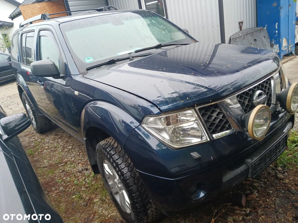 Nissan Pathfinder 2.5 DCi Elegance / LE - 2