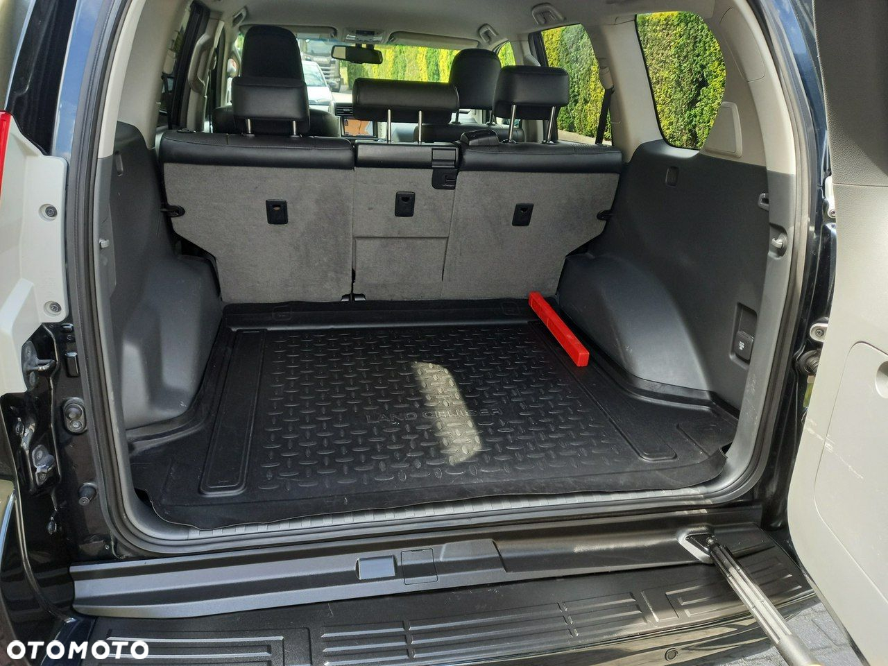Toyota Land Cruiser - 21