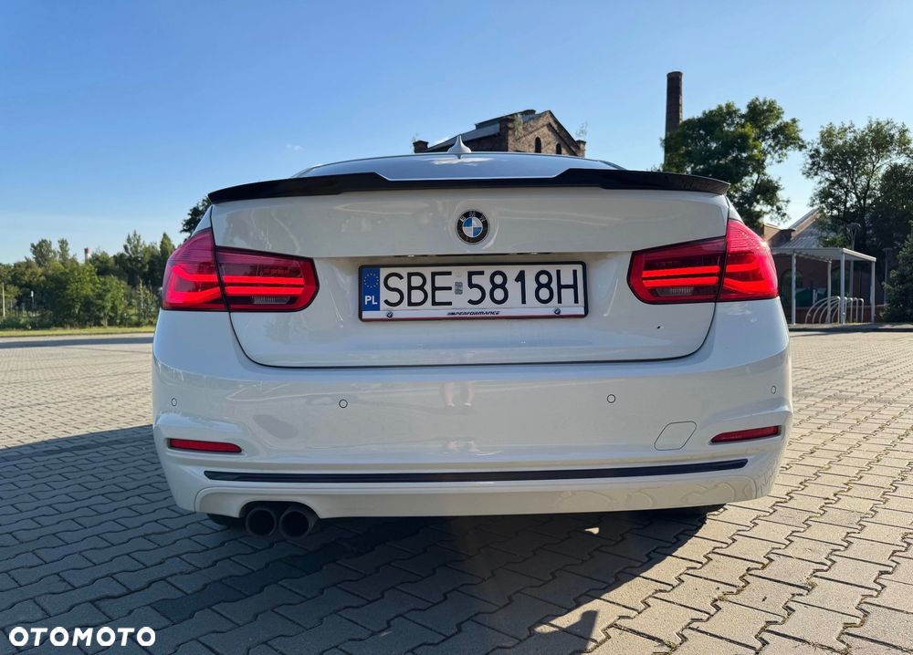 BMW Seria 3 320i Sport Line - 5