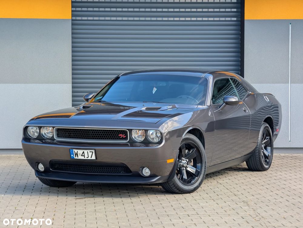 Dodge Challenger - 2