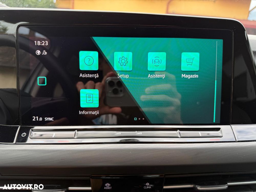 VOLKSWAGEN Golf 2021 — imagine 21