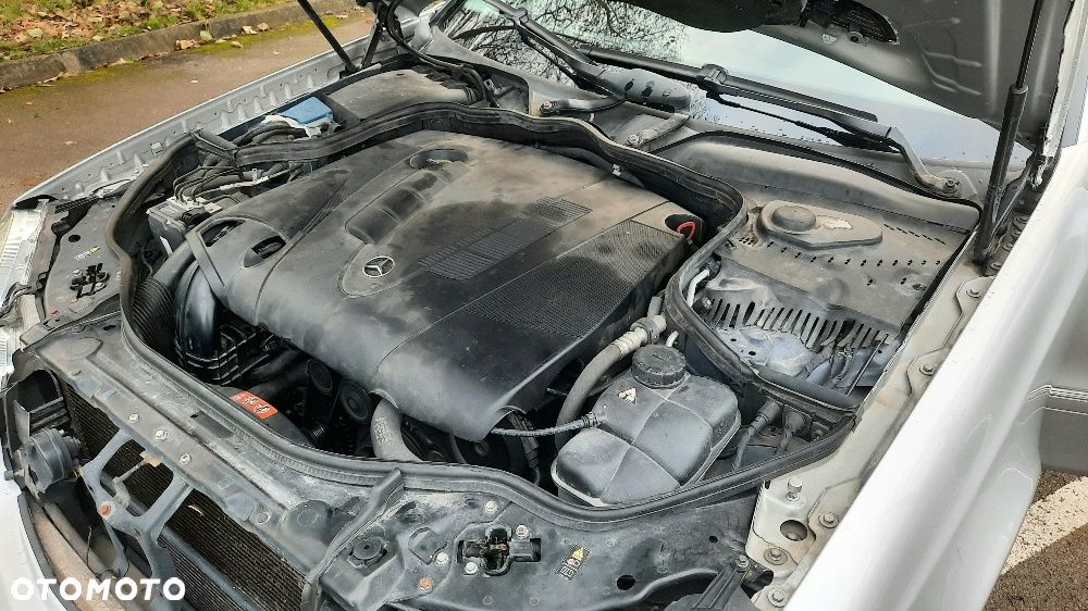 Mercedes-Benz Klasa E 220 CDI Automatik Elegance DPF BusinessEDITION - 20
