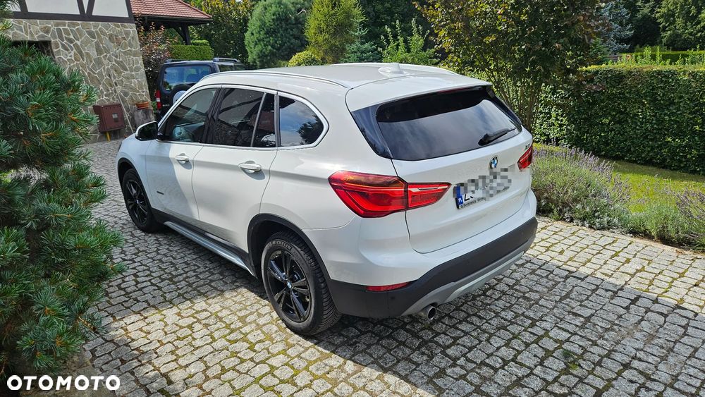 BMW X1 sDrive18i xLine - 14